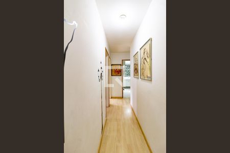 Apartamento à venda com 132m², 3 quartos e 1 vaga Apartamento à venda com 132m², 3 quartos e 1 vagaCorredor