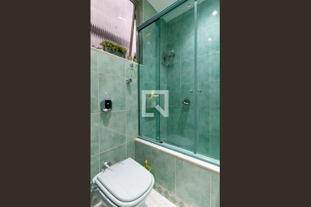 Apartamento à venda com 132m², 3 quartos e 1 vaga Apartamento à venda com 132m², 3 quartos e 1 vagaBanheiro social 1