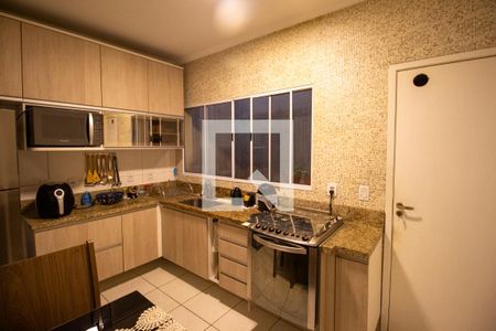 Casa de condomínio à venda com 61m², 2 quartos e 1 vaga Casa de condomínio à venda com 61m², 2 quartos e 1 vagaCozinha