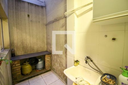 Casa de condomínio à venda com 61m², 2 quartos e 1 vaga Casa de condomínio à venda com 61m², 2 quartos e 1 vagaÁrea de Serviço