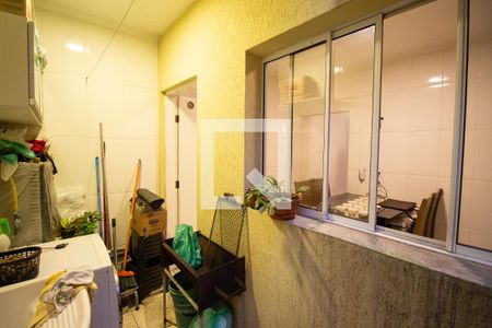 Casa de condomínio à venda com 61m², 2 quartos e 1 vaga Casa de condomínio à venda com 61m², 2 quartos e 1 vagaÁrea de Serviço