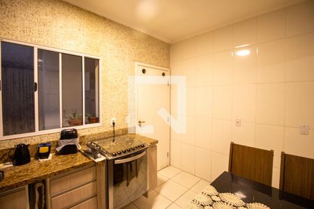Casa de condomínio à venda com 61m², 2 quartos e 1 vaga Casa de condomínio à venda com 61m², 2 quartos e 1 vagaCozinha