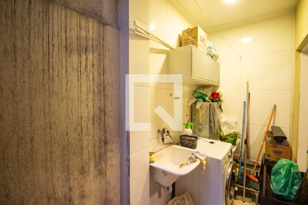 Casa de condomínio à venda com 61m², 2 quartos e 1 vaga Casa de condomínio à venda com 61m², 2 quartos e 1 vagaÁrea de Serviço