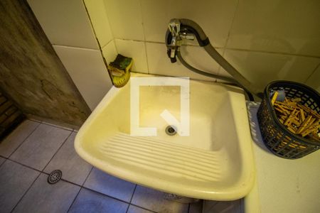 Casa de condomínio à venda com 61m², 2 quartos e 1 vaga Casa de condomínio à venda com 61m², 2 quartos e 1 vagaÁrea de Serviço