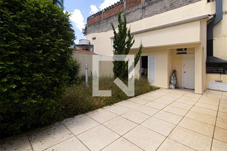 Casa à venda com 225m², 4 quartos e 6 vagas Casa à venda com 225m², 4 quartos e 6 vagasÁrea comum