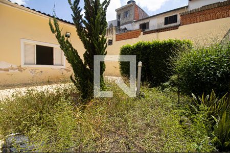 Casa à venda com 225m², 4 quartos e 6 vagas Casa à venda com 225m², 4 quartos e 6 vagasÁrea comum