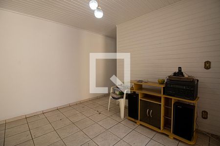 Casa à venda com 225m², 4 quartos e 6 vagas Casa à venda com 225m², 4 quartos e 6 vagasEdícula sala