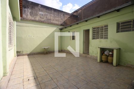Casa à venda com 240m², 4 quartos e 1 vagaquintal