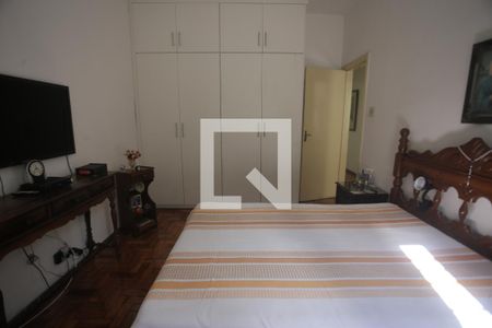 Casa à venda com 240m², 4 quartos e 1 vagaquarto 2