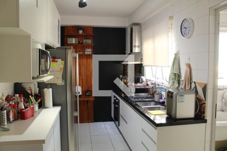 Apartamento à venda com 102m², 4 quartos e 2 vagasCozinha