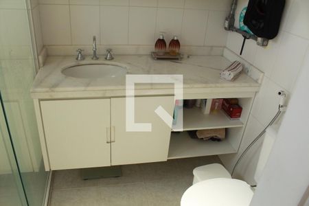Apartamento à venda com 102m², 4 quartos e 2 vagasBanheiro Quarto Suíte