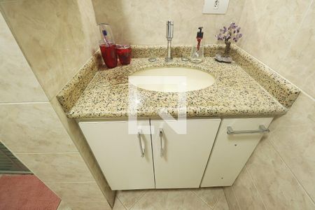 Apartamento à venda com 94m², 3 quartos e 1 vagaBanheiro Social