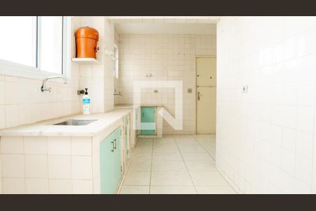 Apartamento para alugar com 226m², 3 quartos e 1 vaga Apartamento para alugar com 226m², 3 quartos e 1 vagaCozinha