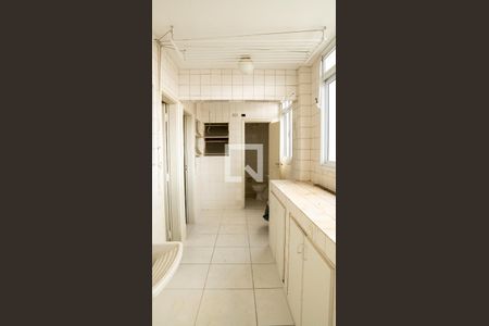 Apartamento para alugar com 226m², 3 quartos e 1 vaga Apartamento para alugar com 226m², 3 quartos e 1 vagaÁrea de Serviço