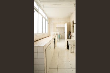 Apartamento para alugar com 226m², 3 quartos e 1 vaga Apartamento para alugar com 226m², 3 quartos e 1 vagaÁrea de Serviço
