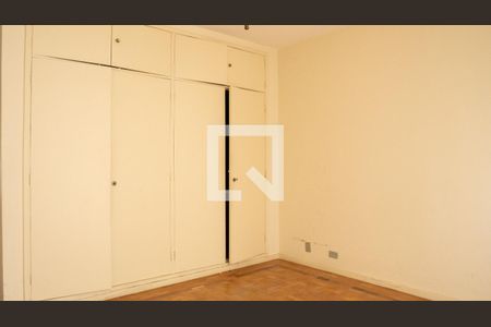 Apartamento para alugar com 226m², 3 quartos e 1 vaga Apartamento para alugar com 226m², 3 quartos e 1 vagaQuarto 2