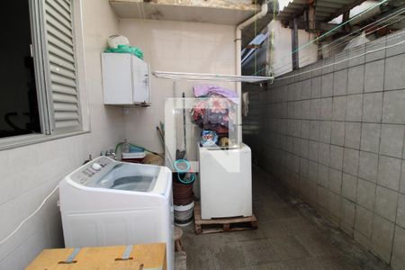 Casa à venda com 173m², 2 quartos e 2 vagasÁrea de Serviço