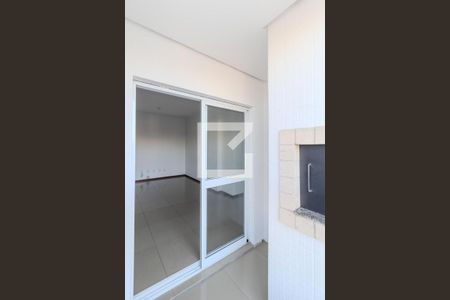 Sala/Cozinha-Varanda de apartamento à venda com 2 quartos, 65m² em Centro, Canoas