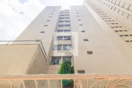 Apartamento à venda com 63m², 2 quartos e 1 vaga Apartamento à venda com 63m², 2 quartos e 1 vagaFachada