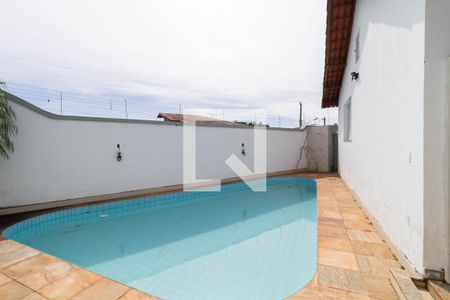 Casa à venda com 480m², 3 quartos e 6 vagasPiscina