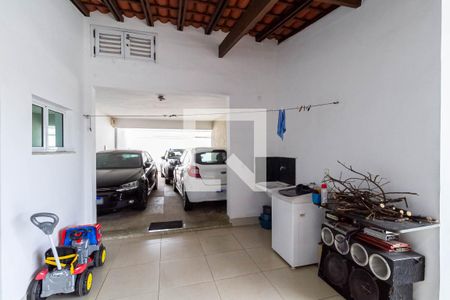 Casa à venda com 480m², 3 quartos e 6 vagasÁrea de serviço 