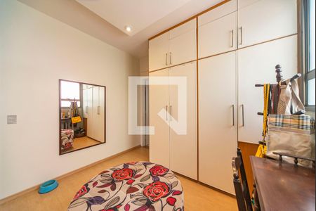 Apartamento à venda com 370m², 4 quartos e 8 vagas Apartamento à venda com 370m², 4 quartos e 8 vagasCloset 2 do Quarto 4