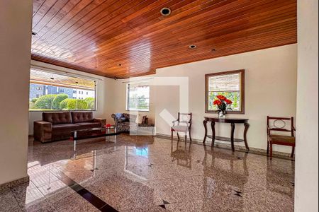 Apartamento à venda com 370m², 4 quartos e 8 vagas Apartamento à venda com 370m², 4 quartos e 8 vagasHall de entrada