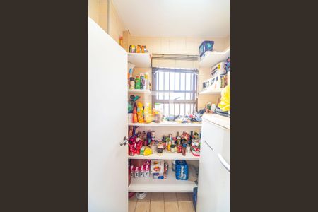 Apartamento à venda com 370m², 4 quartos e 8 vagas Apartamento à venda com 370m², 4 quartos e 8 vagasDespensa