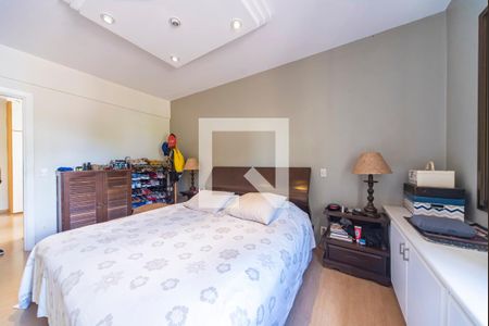 Apartamento à venda com 370m², 4 quartos e 8 vagas Apartamento à venda com 370m², 4 quartos e 8 vagasQuarto 4