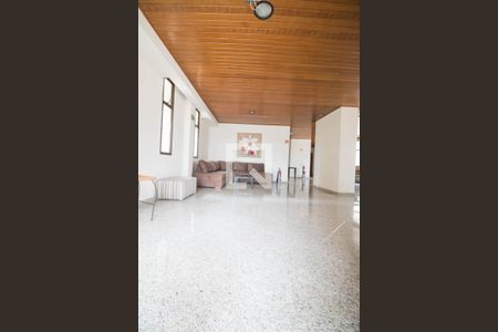 Apartamento à venda com 370m², 4 quartos e 8 vagas Apartamento à venda com 370m², 4 quartos e 8 vagasÁrea comum - Salão de festas