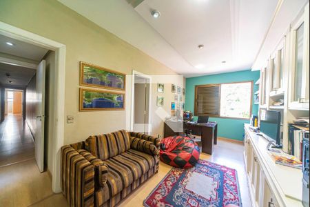 Apartamento à venda com 370m², 4 quartos e 8 vagas Apartamento à venda com 370m², 4 quartos e 8 vagasEscritório