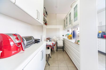 Apartamento à venda com 370m², 4 quartos e 8 vagas Apartamento à venda com 370m², 4 quartos e 8 vagasCozinha