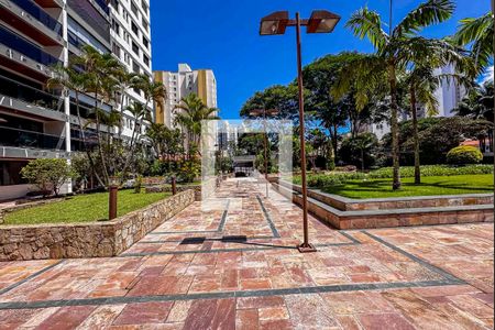 Apartamento à venda com 370m², 4 quartos e 8 vagas Apartamento à venda com 370m², 4 quartos e 8 vagasÁrea comum