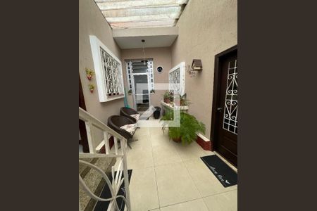 Casa à venda com 250m², 5 quartos e 3 vagas Casa à venda com 250m², 5 quartos e 3 vagasQuintal