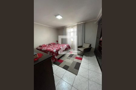 Casa à venda com 250m², 5 quartos e 3 vagas Casa à venda com 250m², 5 quartos e 3 vagasQuarto 5