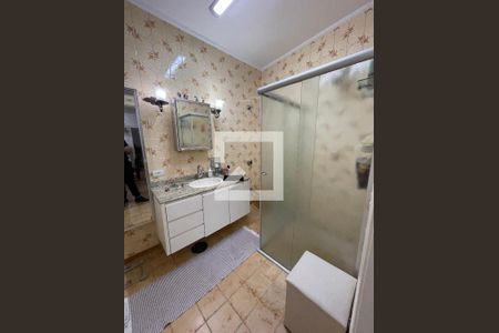 Casa à venda com 250m², 5 quartos e 3 vagas Casa à venda com 250m², 5 quartos e 3 vagasBanheiro 3