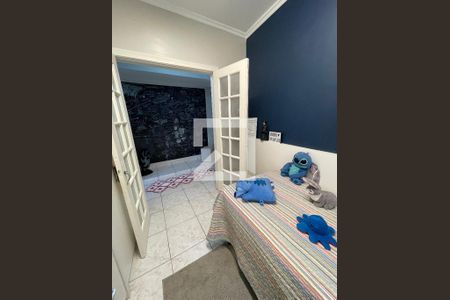 Casa à venda com 250m², 5 quartos e 3 vagas Casa à venda com 250m², 5 quartos e 3 vagasQuarto 4