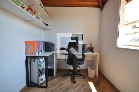 Casa de condomínio à venda com 117m², 2 quartos e 2 vagasEscritório