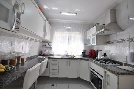 Casa de condomínio à venda com 117m², 2 quartos e 2 vagasCozinha