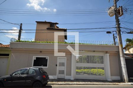 Casa de condomínio à venda com 117m², 2 quartos e 2 vagasFachada