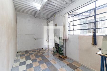 Casa à venda com 105m², 2 quartos e 2 vagas Casa à venda com 105m², 2 quartos e 2 vagasQuarto da Edícula