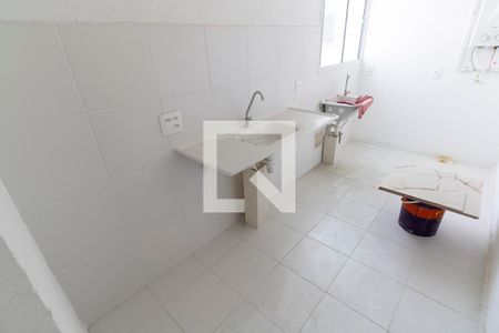 Apartamento para alugar com 42m², 2 quartos e 1 vaga Apartamento para alugar com 42m², 2 quartos e 1 vagaCozinha e Área de Serviço