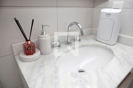 Apartamento à venda com 63m², 2 quartos e 2 vagasBanheiro Quarto 1 Suíte