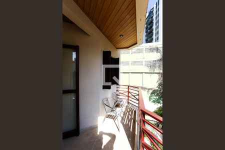 Apartamento à venda com 58m², 1 quarto e 1 vaga Apartamento à venda com 58m², 1 quarto e 1 vagaVaranda