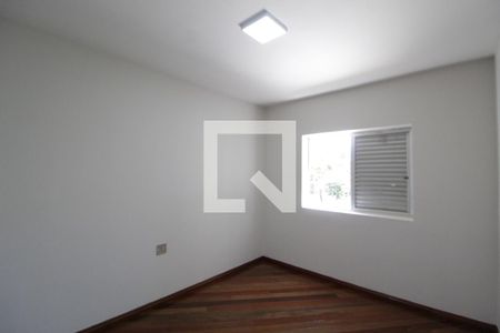 Quarto 1 de apartamento para alugar com 3 quartos, 117m² em Santa Mônica, Uberlândia