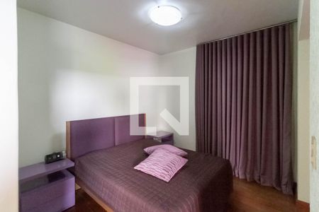 Casa para alugar com 350m², 6 quartos e 2 vagasSuíte 2