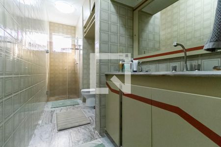 Casa para alugar com 350m², 6 quartos e 2 vagasBanheiro social 1