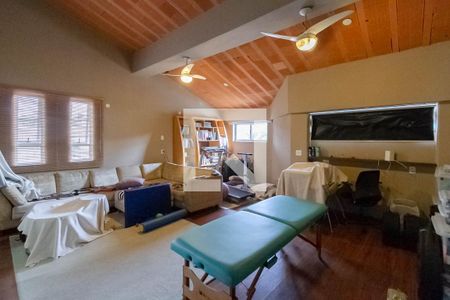 Casa para alugar com 350m², 6 quartos e 2 vagasSala 3 -  Segundo Piso