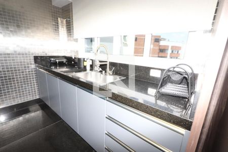 Apartamento à venda com 250m², 4 quartos e 3 vagasCozinha