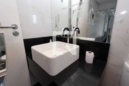 Apartamento à venda com 250m², 4 quartos e 3 vagasBanheiro do Salão de Festas